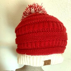 ‼️C.C. Pom Pom Beanie‼️❤️